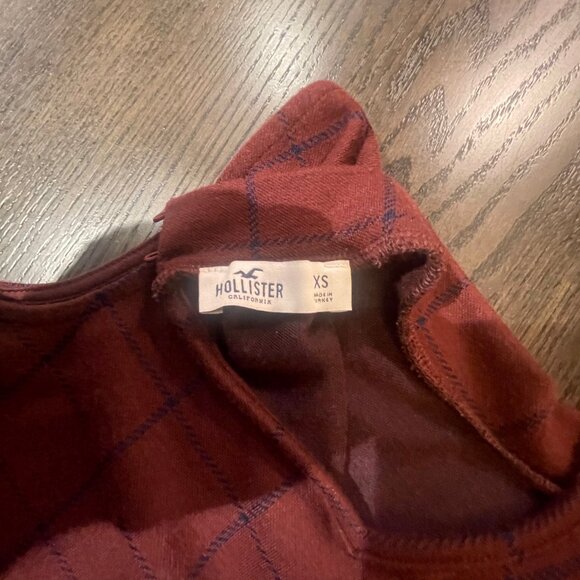 Hollister Women's rust sleeveless pullover v neck sweater size XS pre owned - Picture 3 of 4